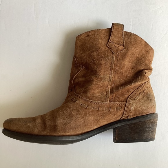Franco Sarto Suede Boot Size 7 - Picture 4 of 14